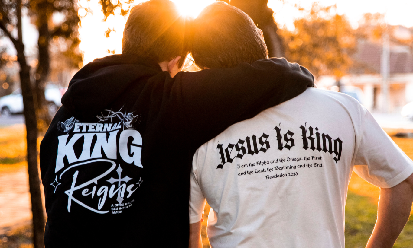 KIT 1 Moletom Eternal King + 1 Over Jesus Is King