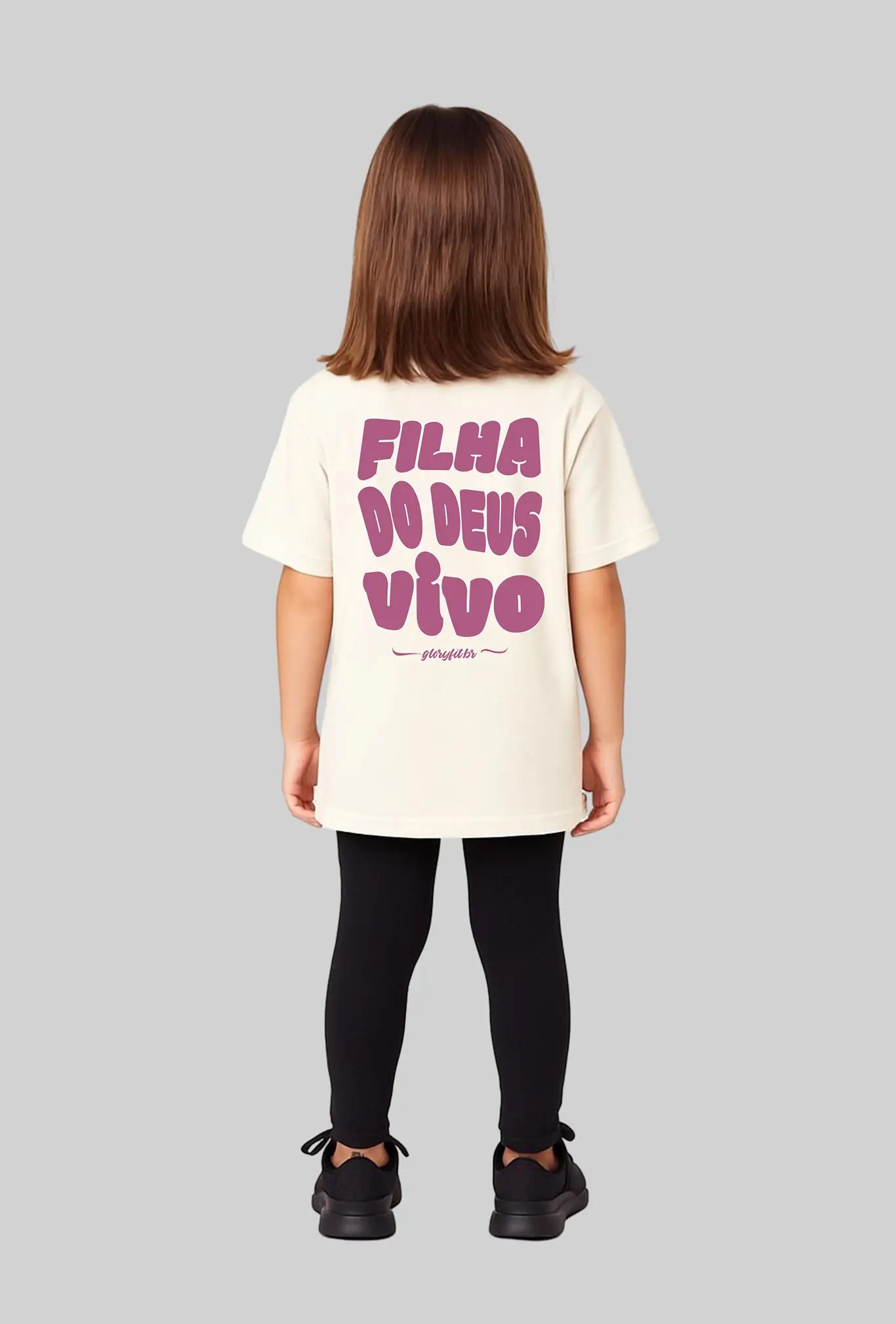 Camiseta infantil Filha do Deus Vivo branca vista pelas costas