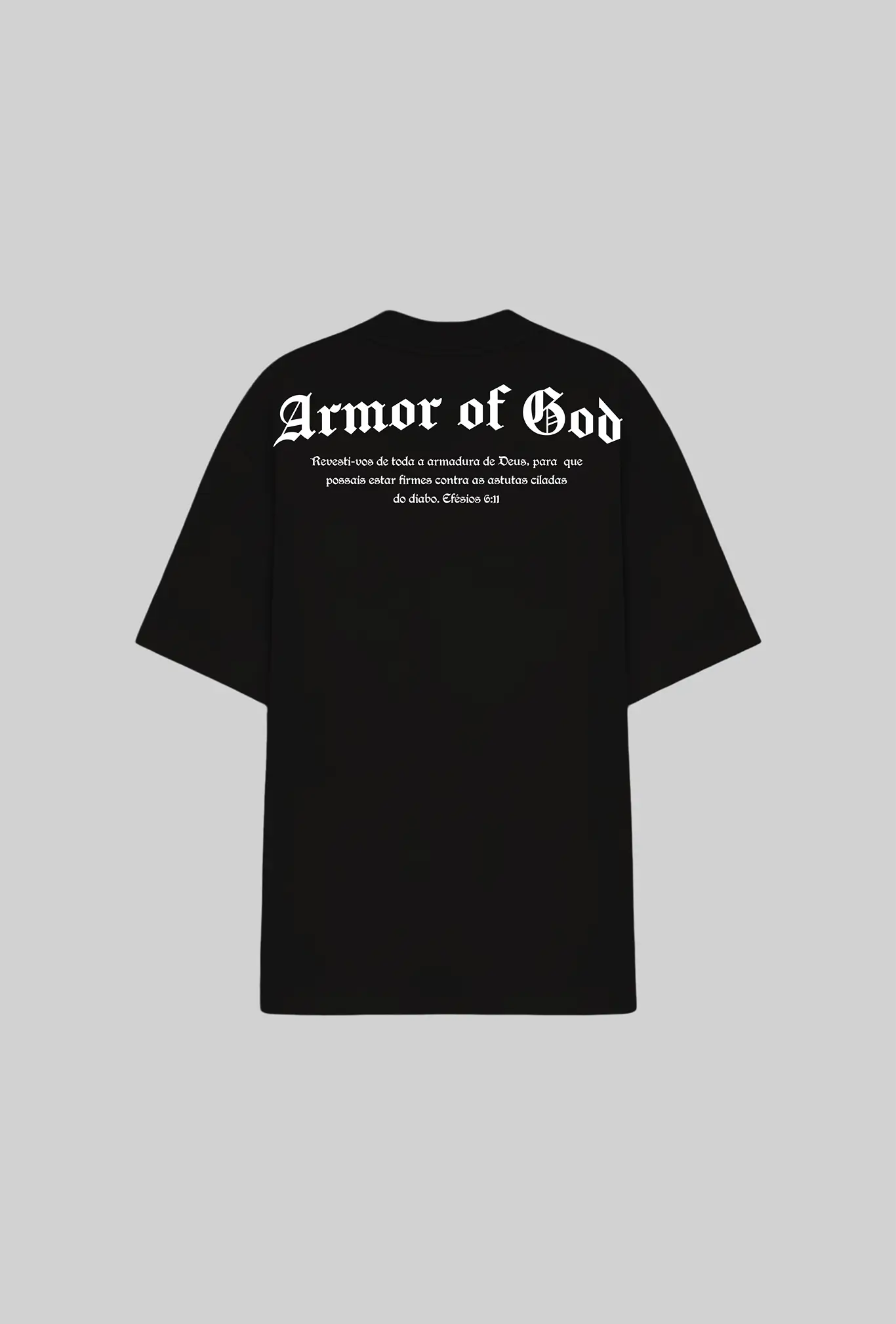 Camiseta oversized Armor of God GLORYFIT preta vista traseira em mockup com fundo cinza